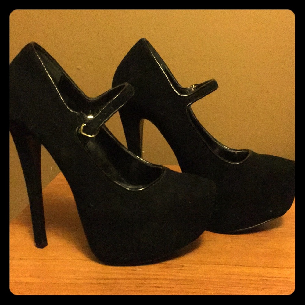 Steve Madden sky high platform heels